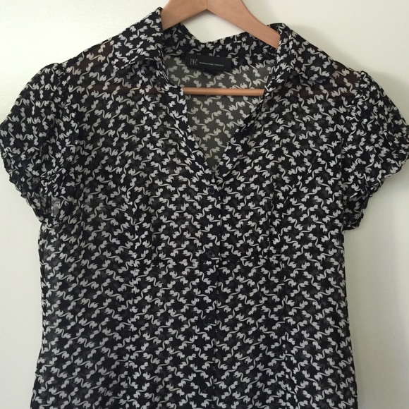 Black & white blouse - short sleeve