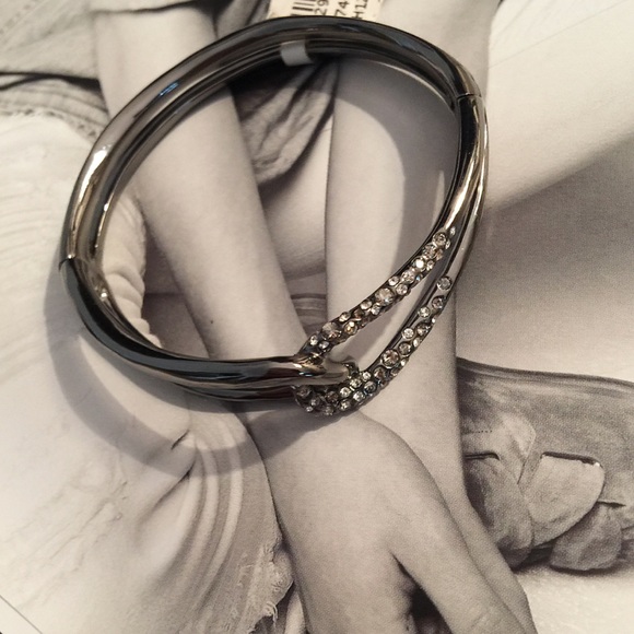 Alexis Bittar Jewelry - Alexis Bittar Miss Havisham Bangle. Price firm.