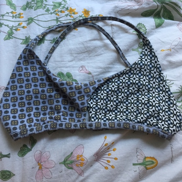 Urban outfitters bralette size M