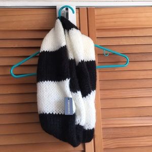 ❕Infinity scarf❕