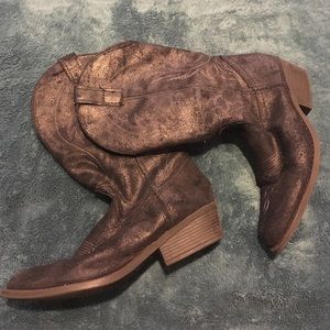 Black Cowboy Boots (Size 8.5)