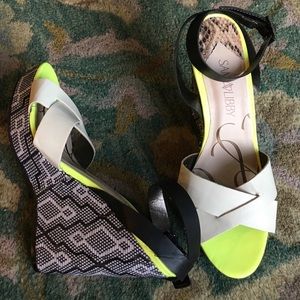 Sam & Libby black and cream tribal print wedges