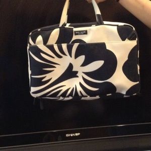 Kate spade cosmetic bag