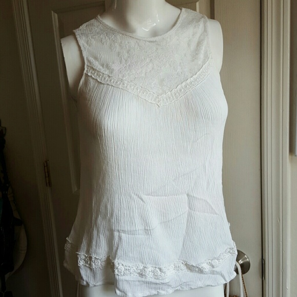 Lace white top