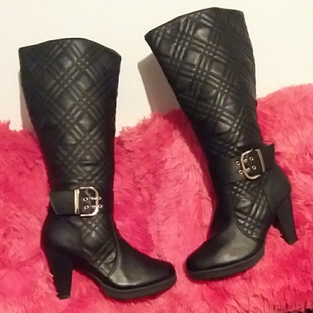 ELEGANT TOP Moda BLACK BOOT BRAND NWOT ( LISTING PRICE $45) - Picture 2 of 4