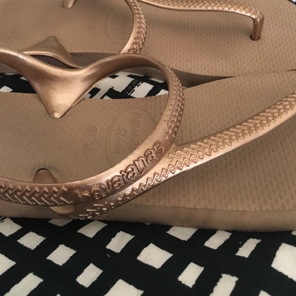 HAVAIANAS ROSE GOLD SANDALS - Picture 4 of 4