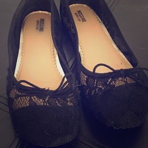 Black Lace Flats