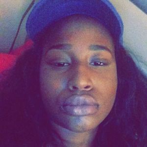 Meet your Posher, Crystal