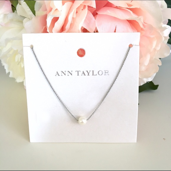 Ann Taylor Jewelry - 🆕Ann Taylor single pearl necklace