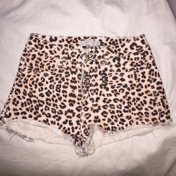 Cheetah print high waisted shorts