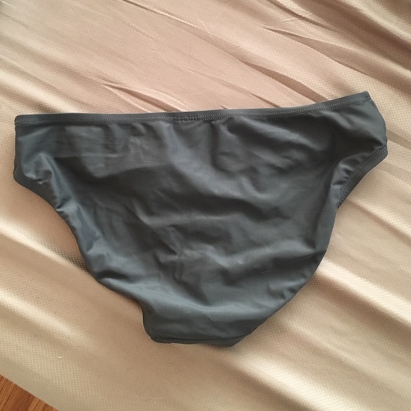 Bathing suit - Picture 4 of 4