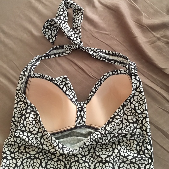 Bathing suit - Picture 3 of 4