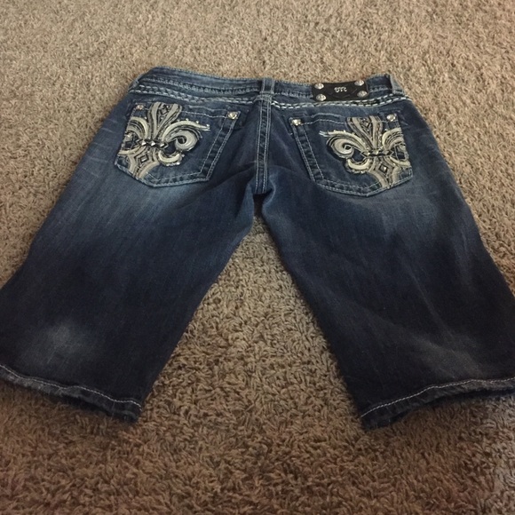 MissMe Bermuda Denim Short, 29 - Picture 2 of 4