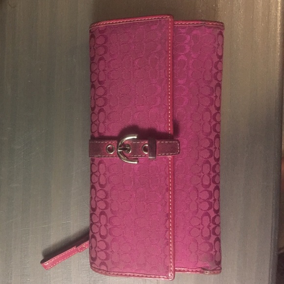 Coach Wallet - Picture 1 of 3
