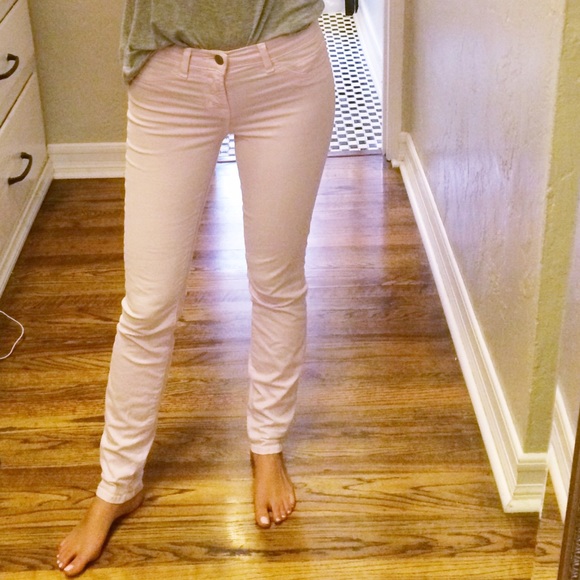 J Brand skinny jeans. Light petal pink. Size: 25