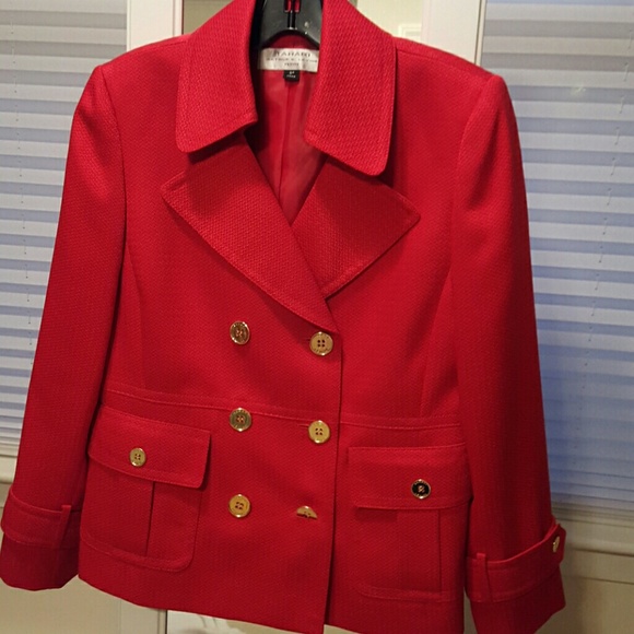 Tahari 2 piece suit