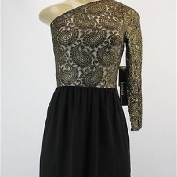 Gold and black one shoulder kensie