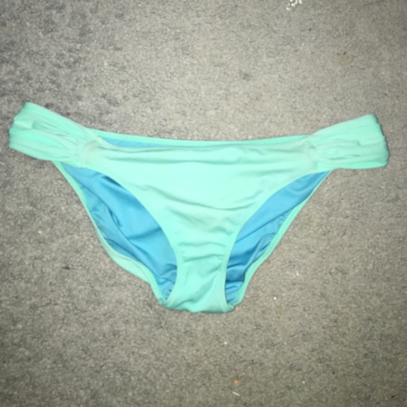 Victoria's Secret knockout bikini bottoms