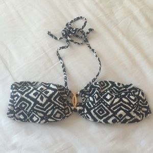 Black and white printed bikini top