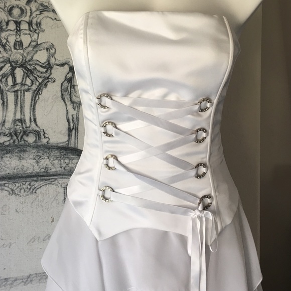 White satin bustier & chiffon kerchief skirt dress - Picture 2 of 4