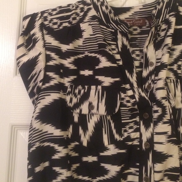 Aztec Black and White Dress - Picture 2 of 3