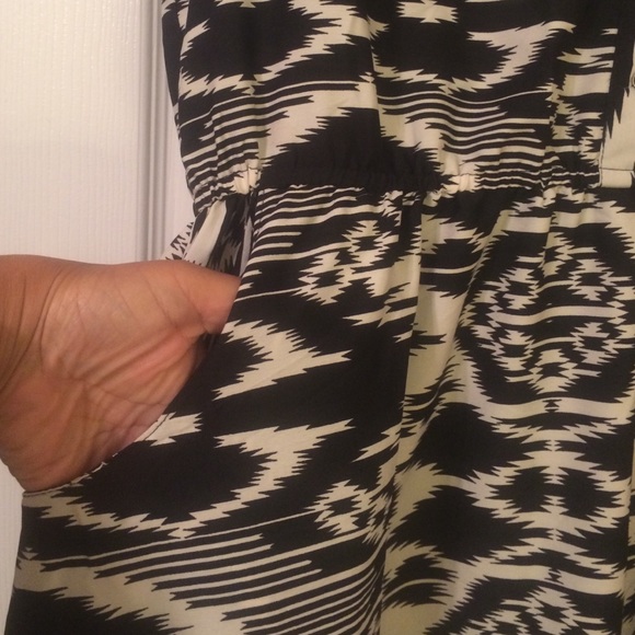 Aztec Black and White Dress - Picture 3 of 3