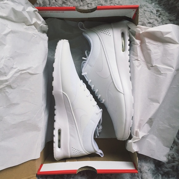 🚫SOLD🚫 Nike Air Max Thea (White Leather & Mesh) - Picture 2 of 5