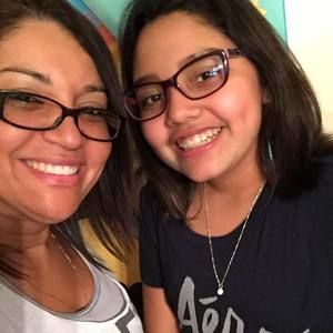 Meet your Posher, Dee