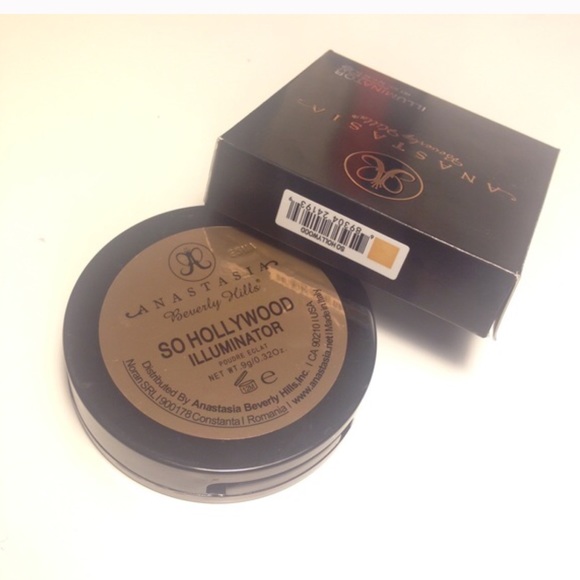 Anastasia so Hollywood Illuminator authentic