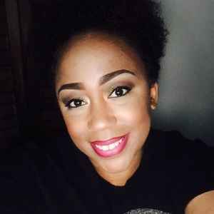 Meet your Posher, Traci