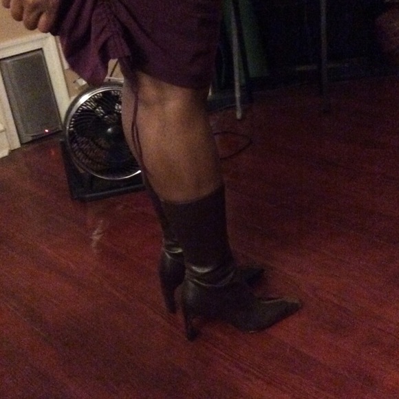 Boots - Picture 2 of 4