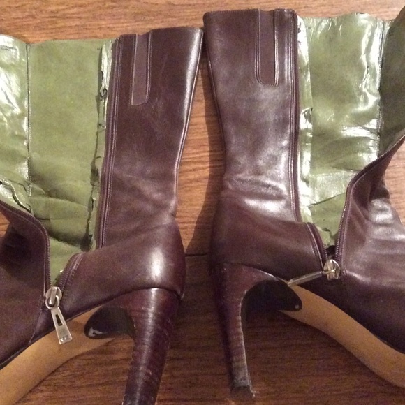 Boots - Picture 4 of 4