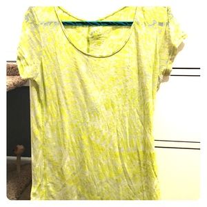 SO CUTE! Short sleeve Mossimo burn out top