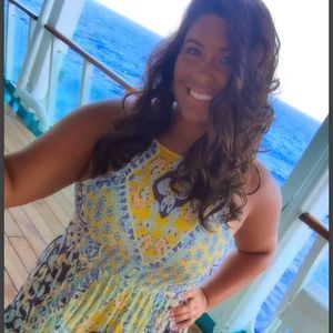 Meet your Posher, Nicole