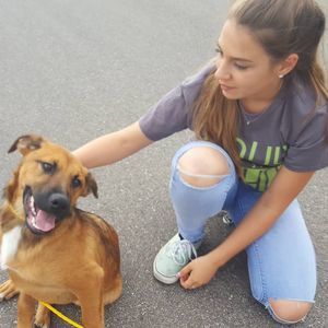 Meet your Posher, Camille