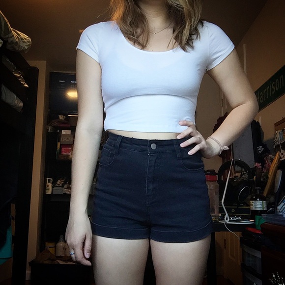 Keyhole Crop Top