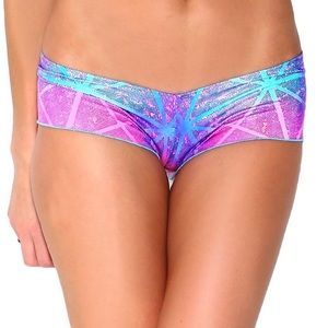 Adorable Iheartraves holographic booty shorts