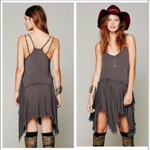 Insp FP Tattered Shred Slip ~ Charcoal Gray
