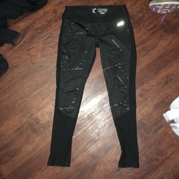 Black workout leggings