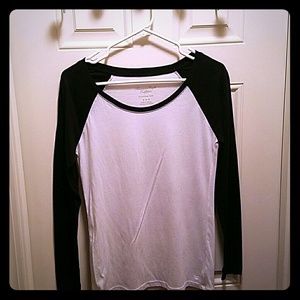 AEO "favorite tee" baseball tee