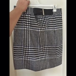 MUST GO! NWT Michael Kors Houndstooth Skirt