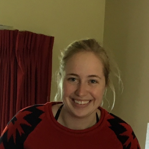Meet your Posher, Danielle - Picture 1 of 1