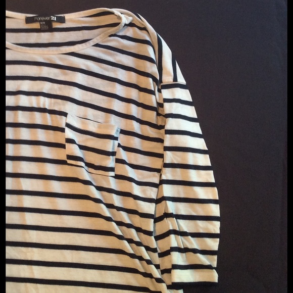 3 quarter sleeve striped top! - Picture 2 of 2