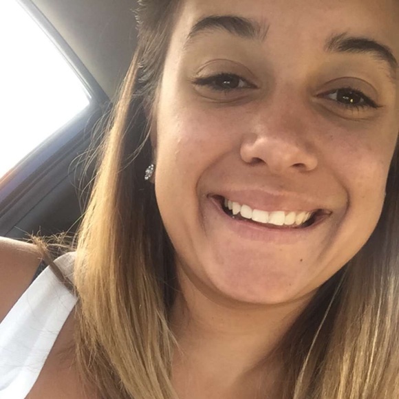 Meet your Posher, Alexandria