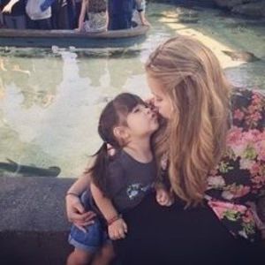 Meet your Posher, Elisa