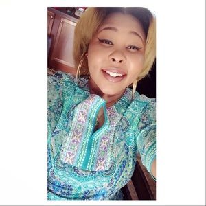 Meet your Posher, Lenasha