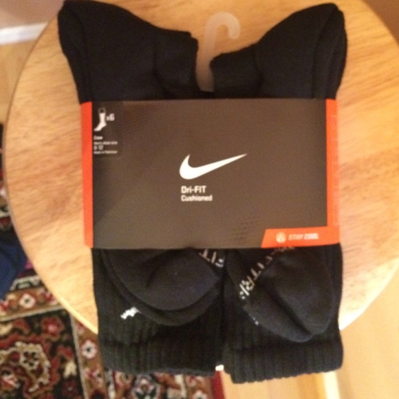 Nike Accessories - Nike Crew Dri-Fit Socks