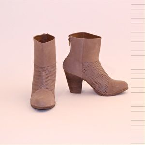 Rampage Taupe Booties