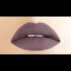 Retrograde Amrezy collection