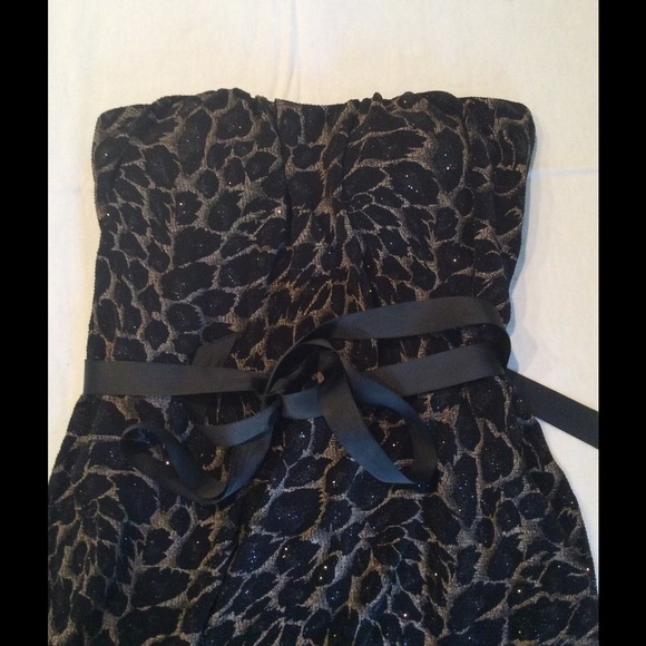 Worn once printed dress! - Picture 3 of 3